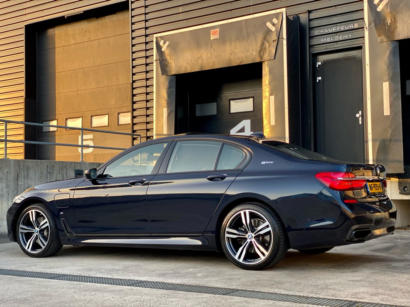 Foto van BMW 740e Iperformance