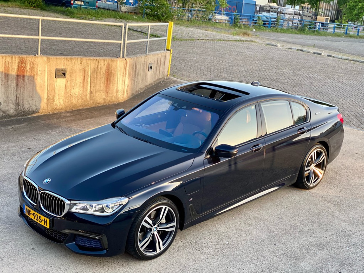 Foto van BMW 740e Iperformance