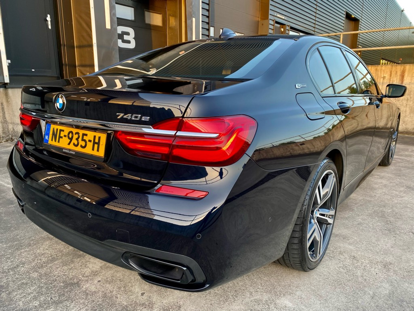Foto van BMW 740e Iperformance