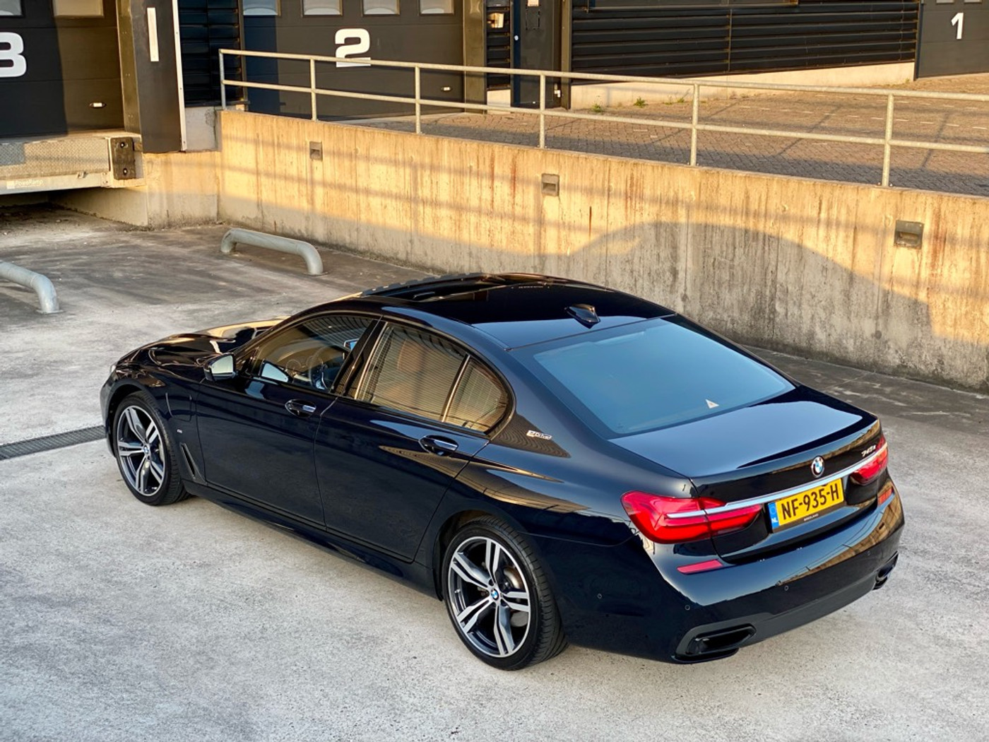 Foto van BMW 740e Iperformance