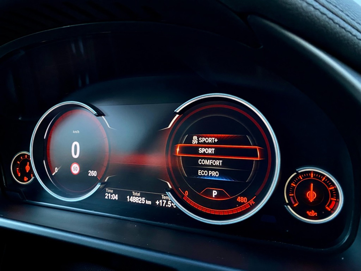 Foto van BMW X6 M50d