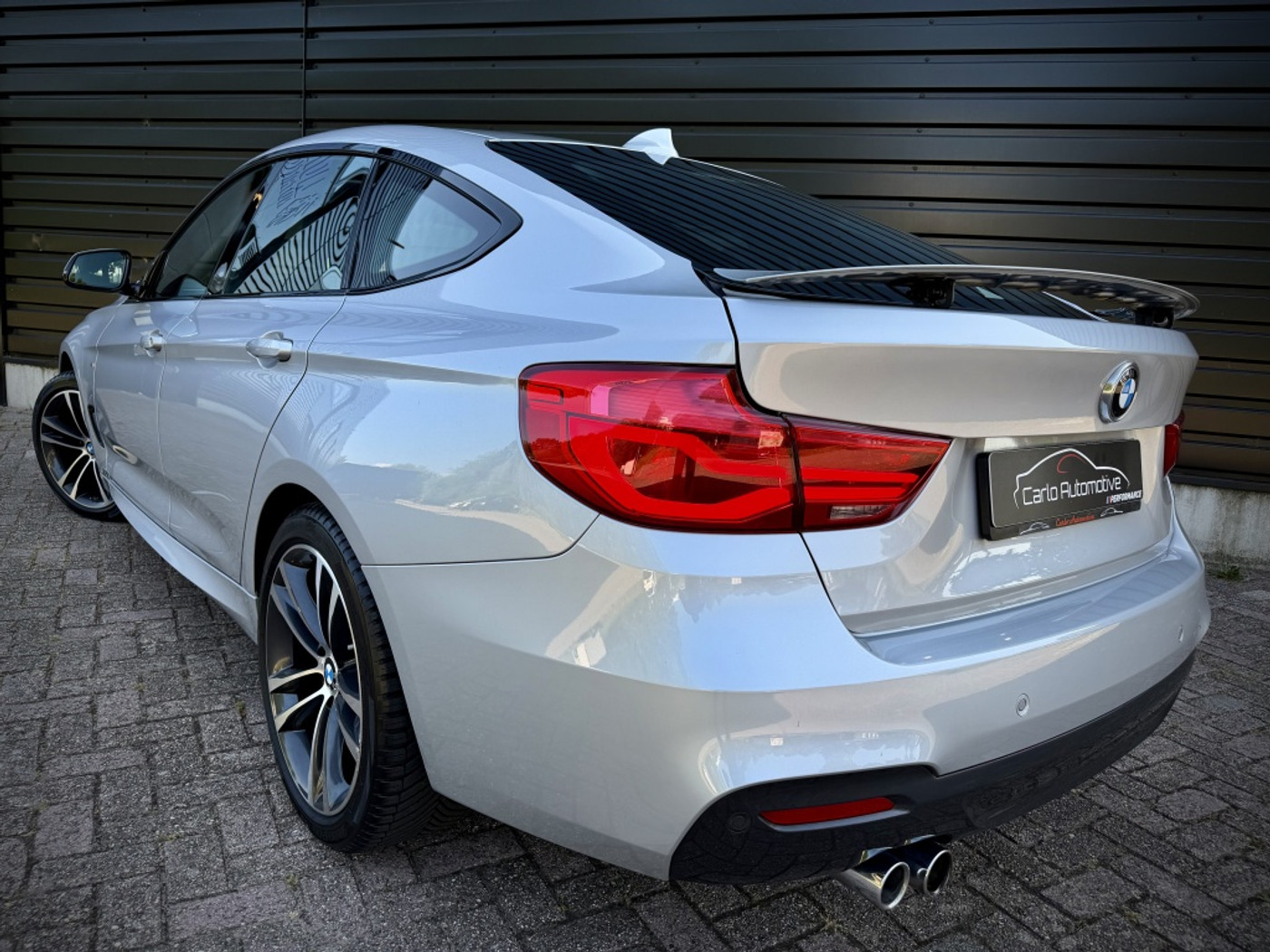 Foto van BMW 330i xDrive