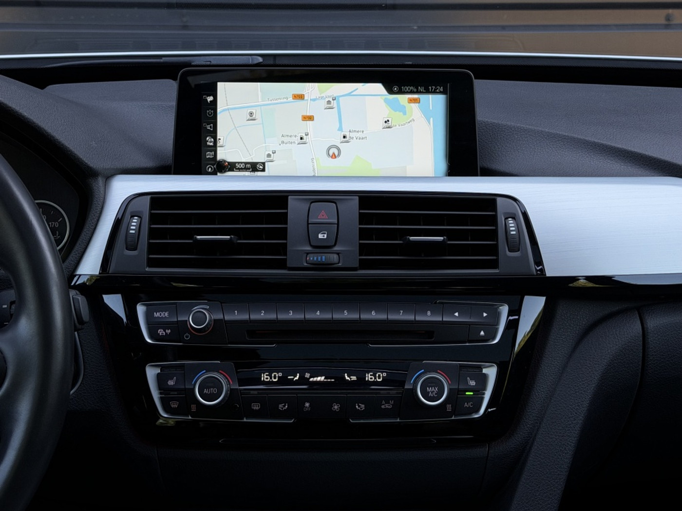 Foto van BMW 330i xDrive