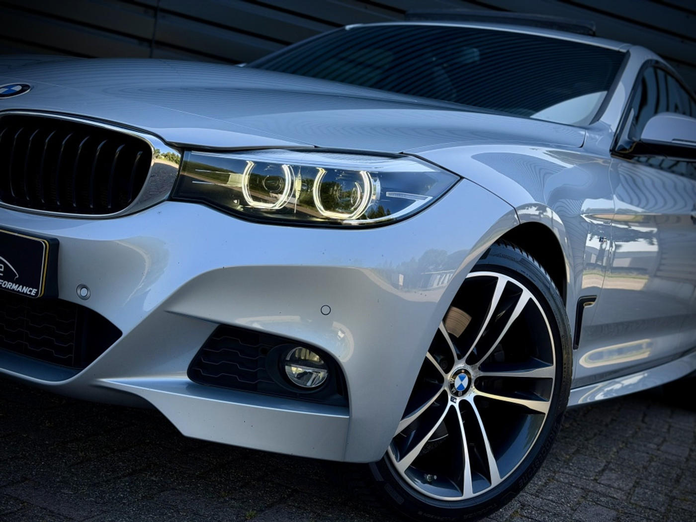 Foto van BMW 330i xDrive