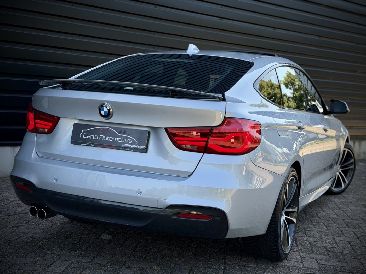 Foto van BMW 330i xDrive