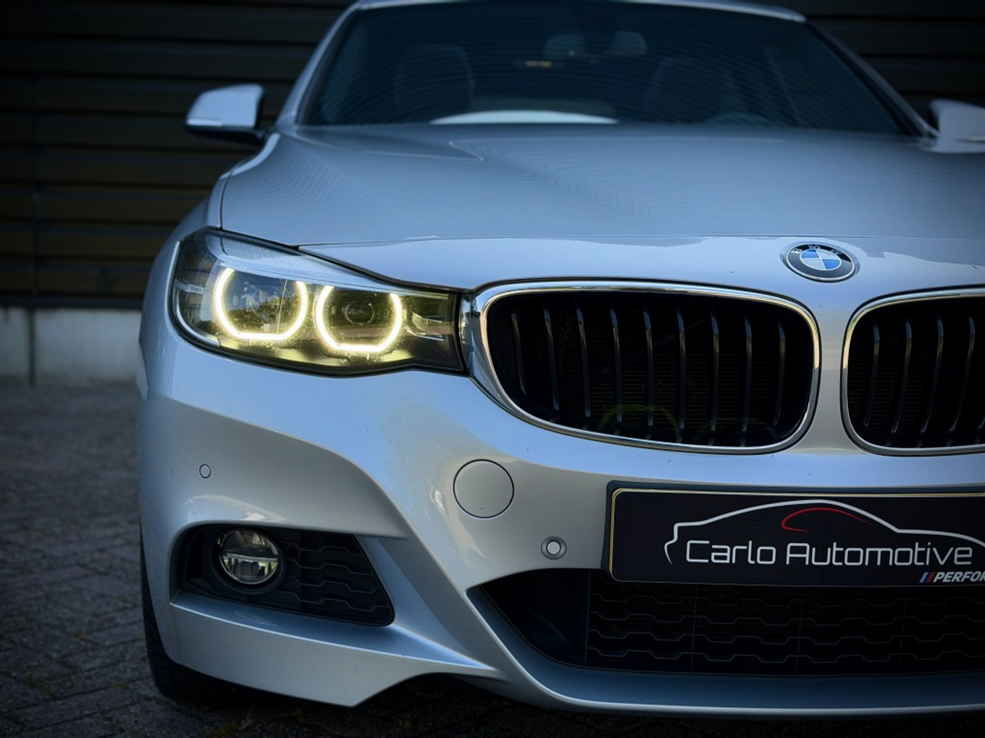 Foto van BMW 330i xDrive