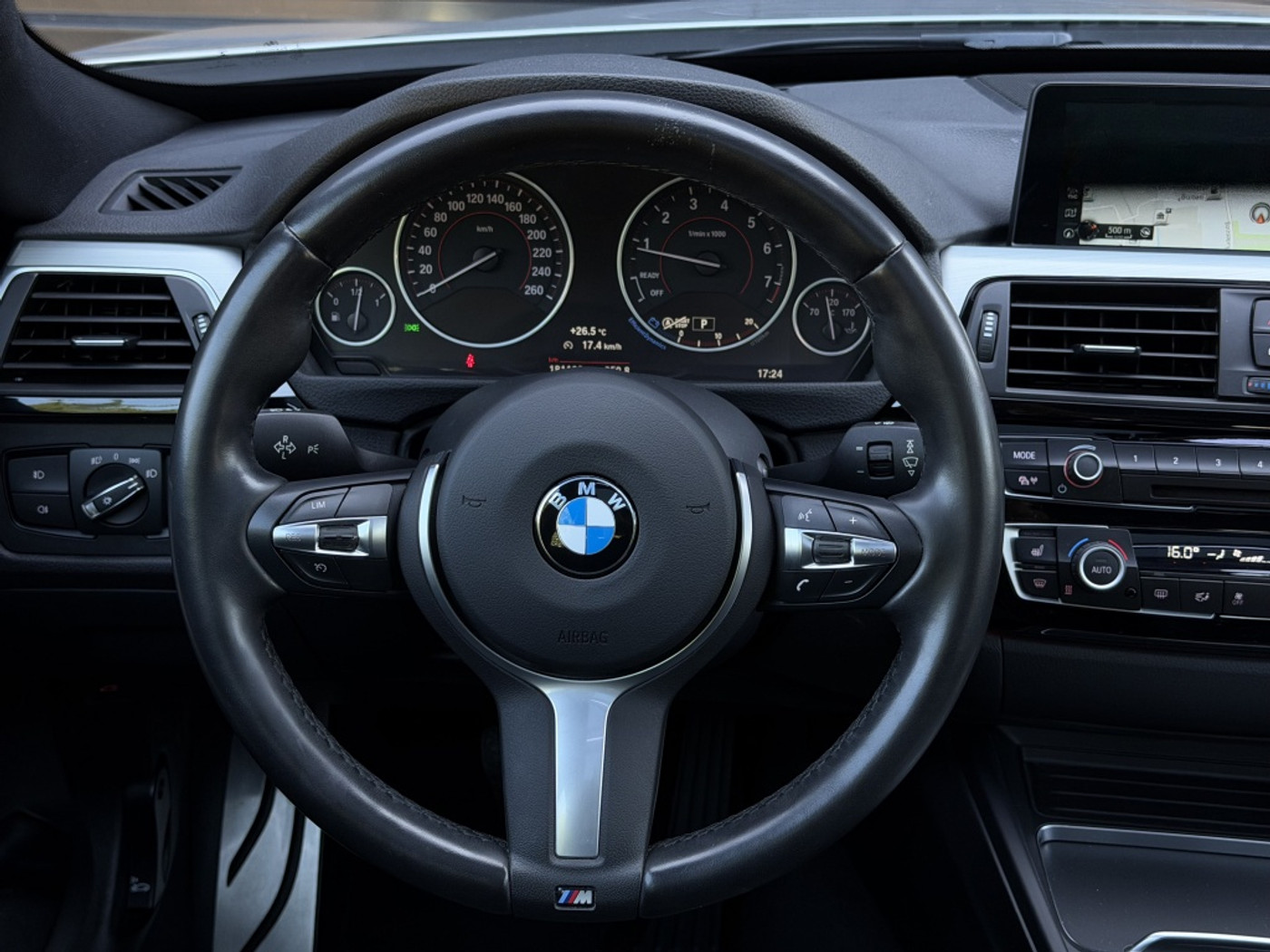Foto van BMW 330i xDrive