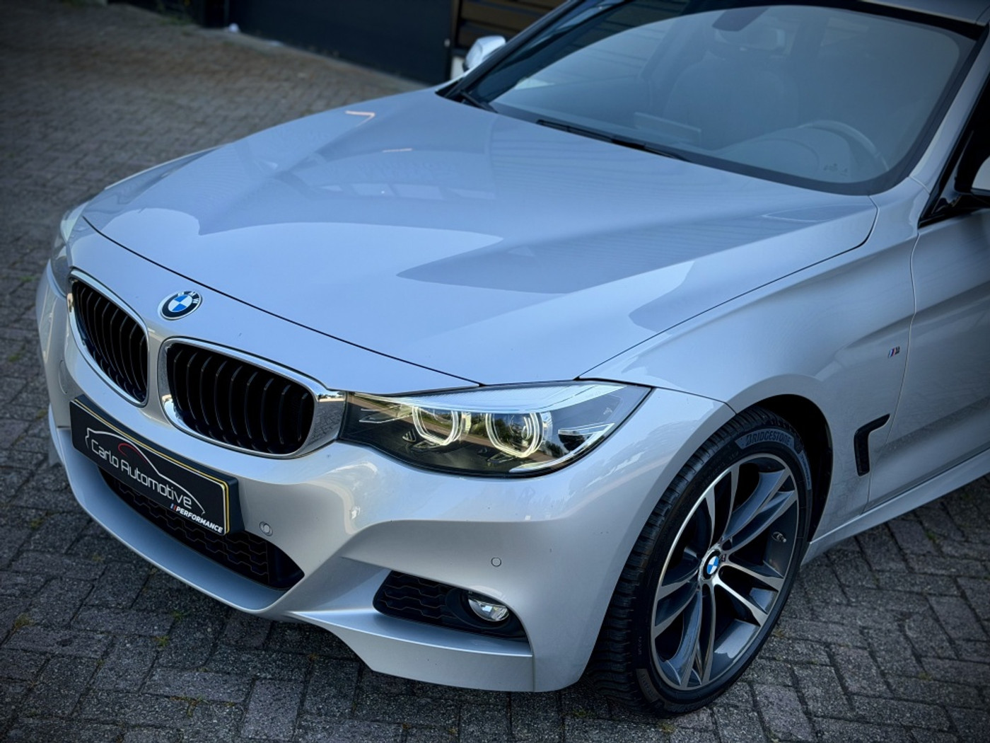Foto van BMW 330i xDrive