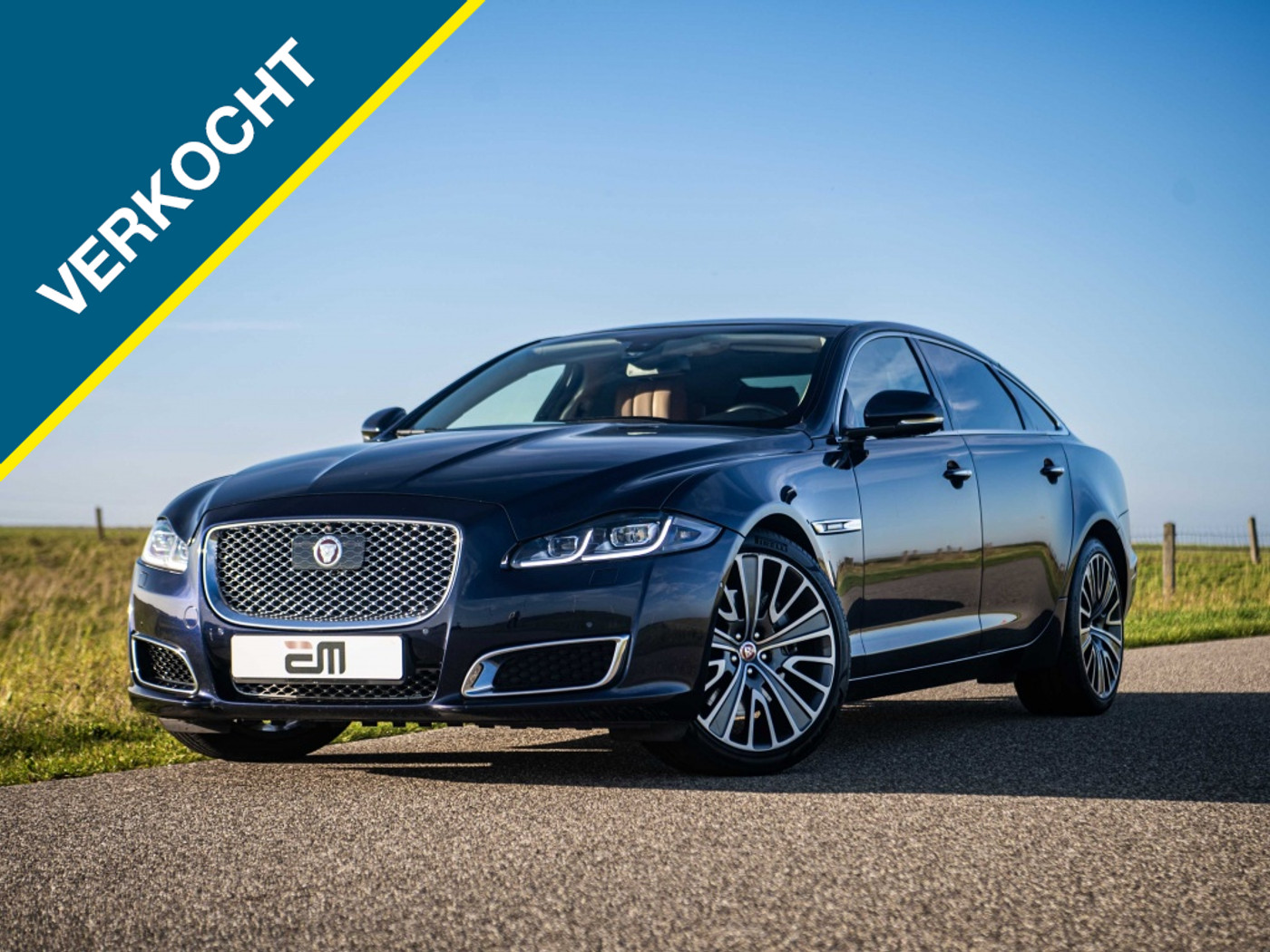 Jaguar Jaguar XJ Autobiogr. LWB Rear-seat entertainment 2016 - voorkant