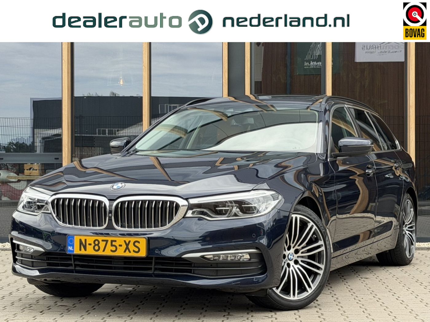 BMW 520i Executive l Panorama-dak | Elec Trekhaak | 360 Camera | 2017 - voorkant