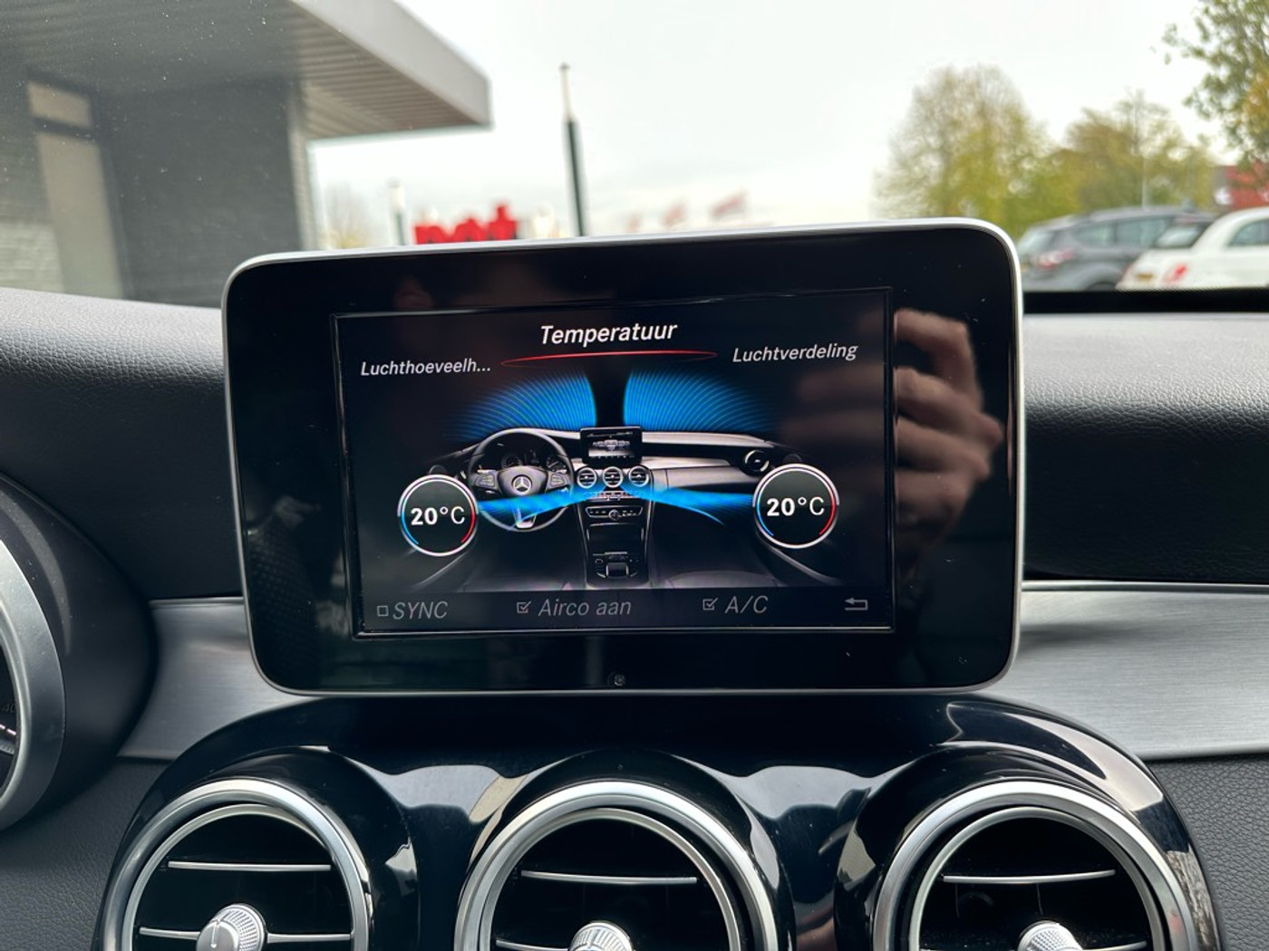 Foto van Mercedes-Benz C 200