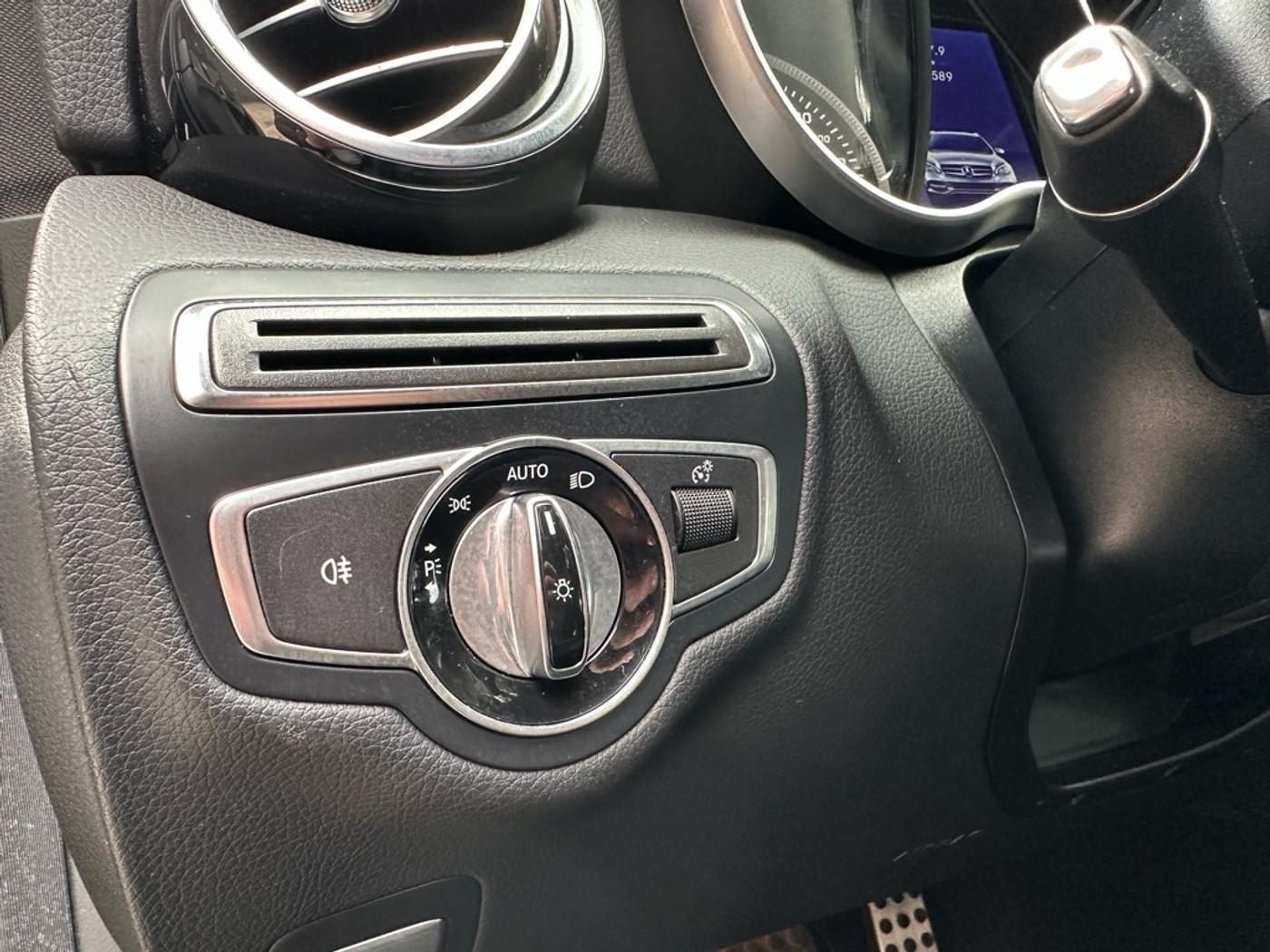 Foto van Mercedes-Benz C 200