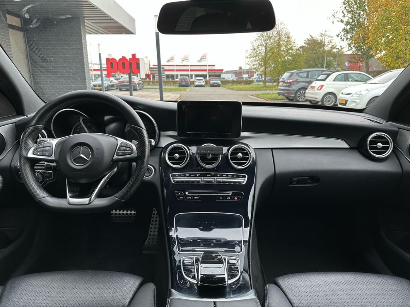 Foto van Mercedes-Benz C 200