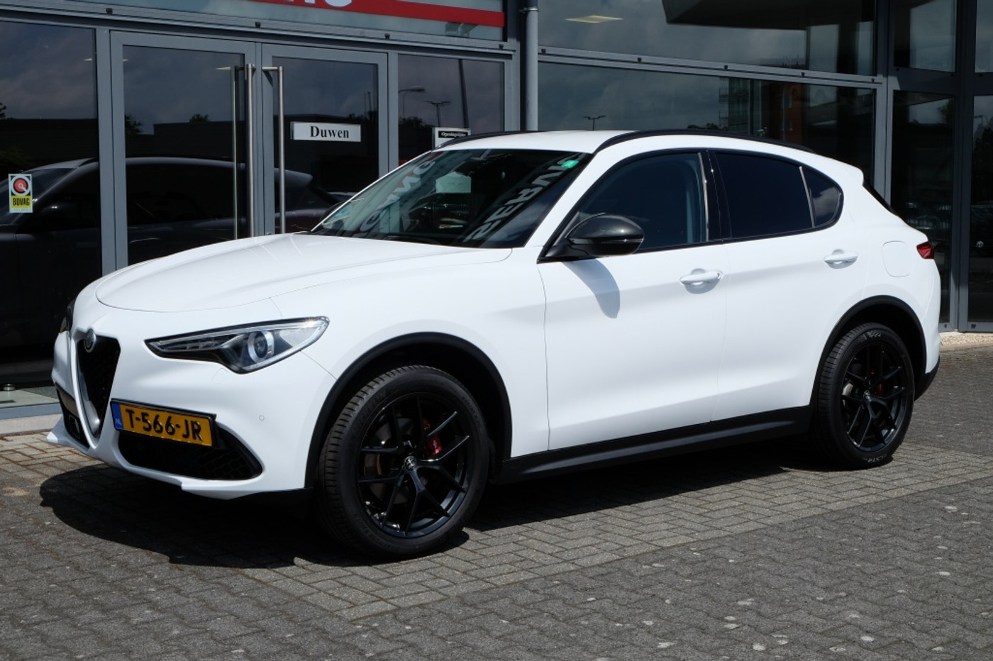 Alfa Romeo Stelvio 2.0 T AWD B-Tech 2019 - voorkant