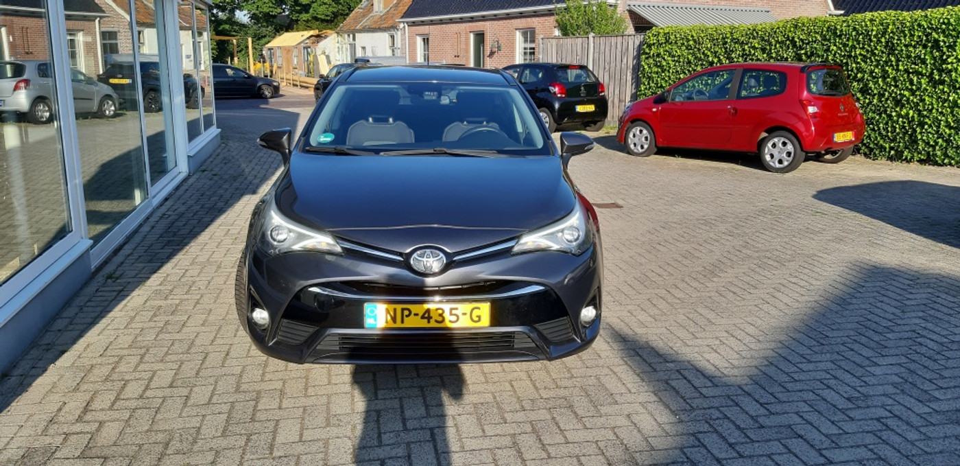Foto van Toyota Toyota Avensis