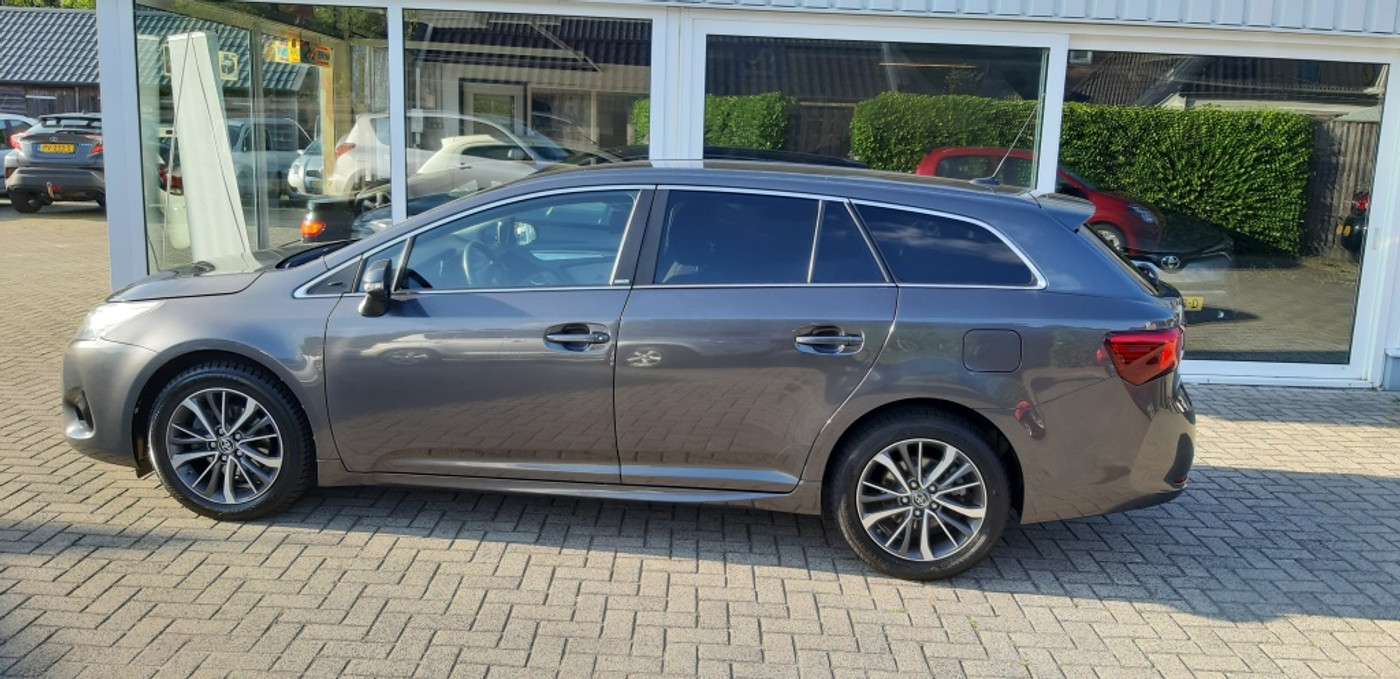 Foto van Toyota Toyota Avensis