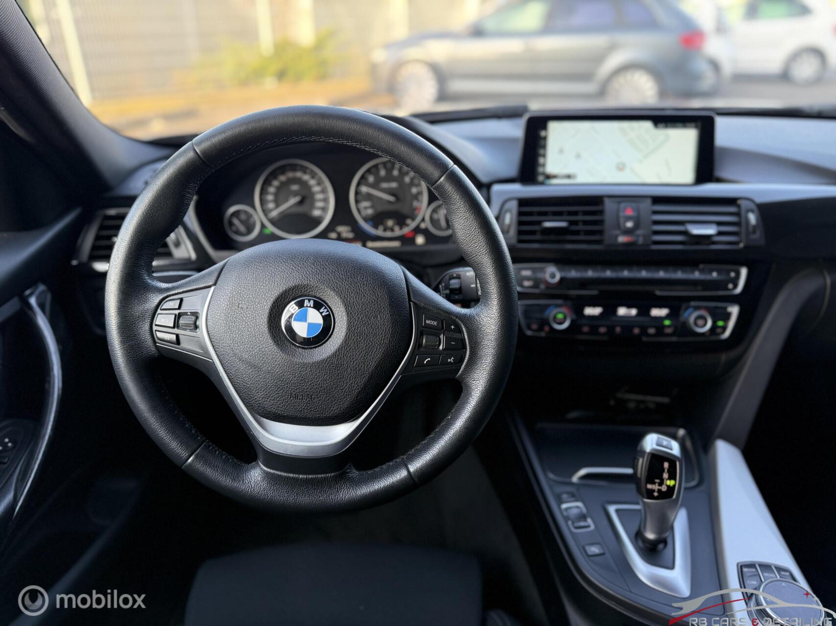 Foto van BMW 318i