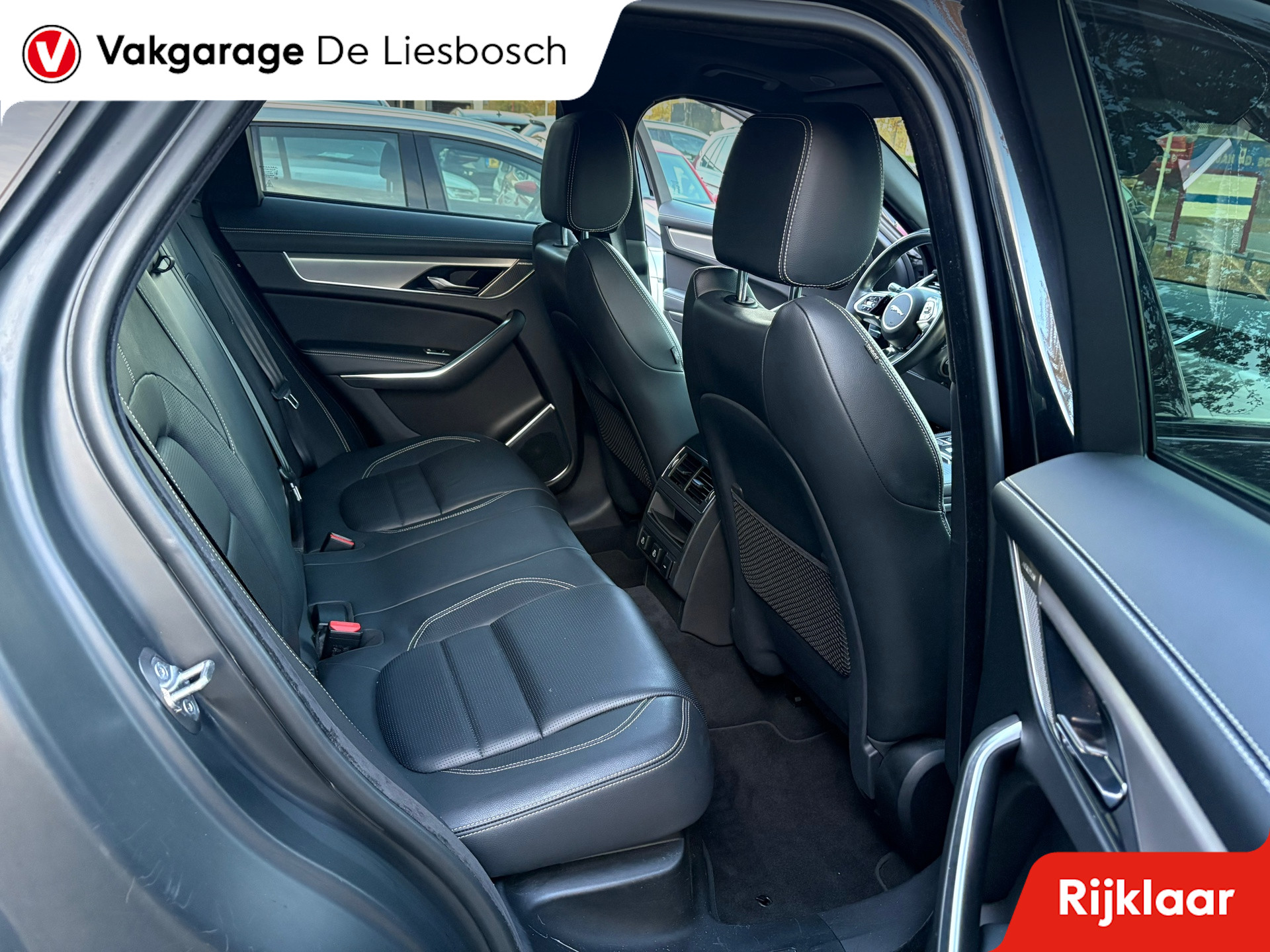 Foto van Jaguar Jaguar F-pace