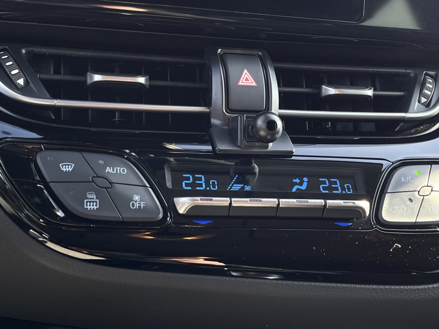 Foto van Toyota Toyota C-hr