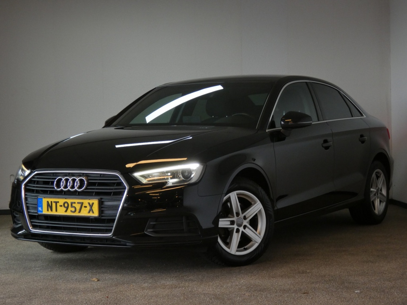 Audi A3 Limousine 1.0 TFSI ProL. Nwe APK airco 2017 - voorkant