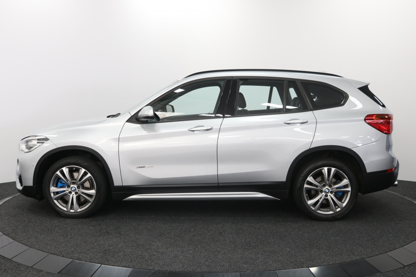 Foto van BMW X1 Sdrive20i