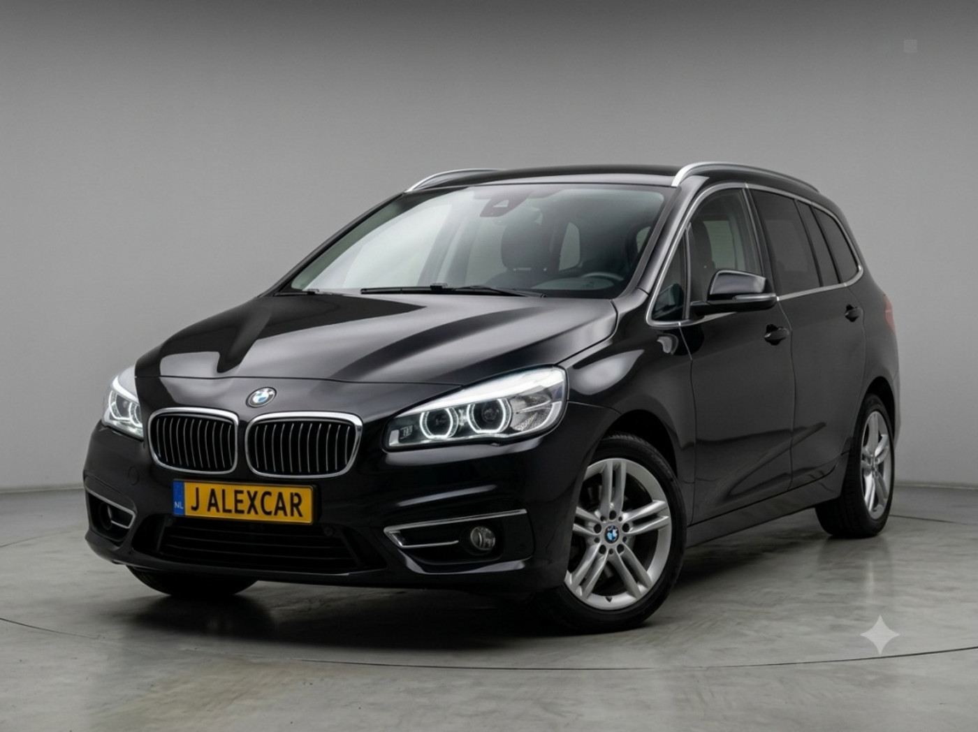 BMW 2-serie Gran Tourer 218i High Executive 2017 - voorkant