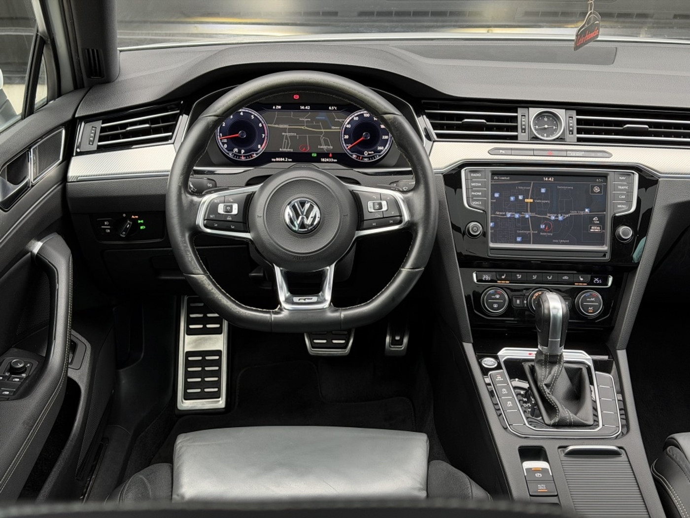 Foto van Volkswagen Passat
