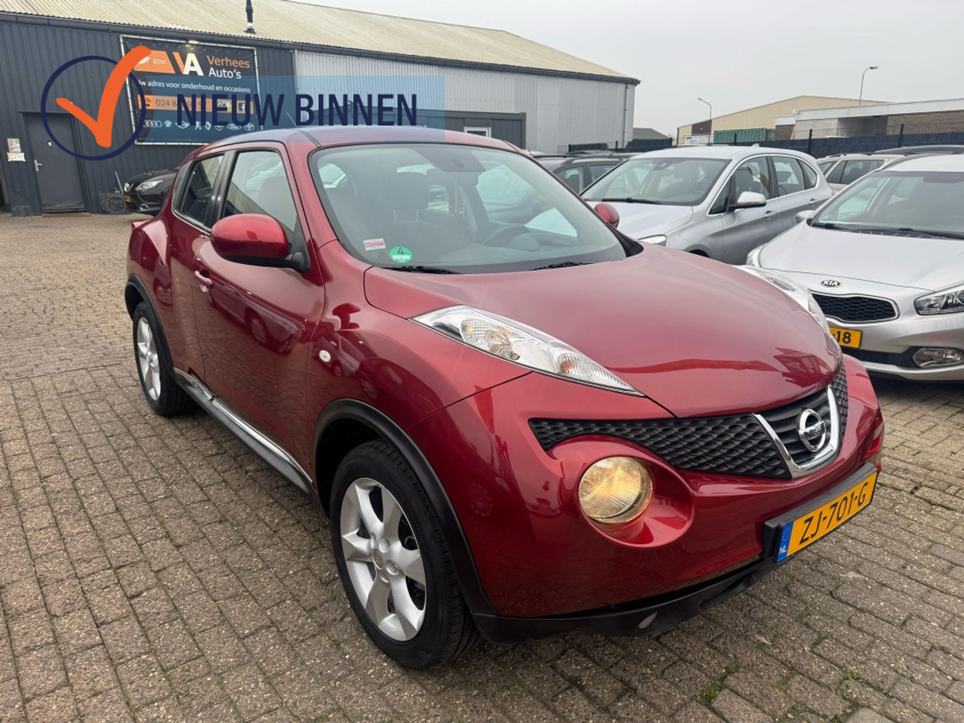 Nissan Nissan Juke 1.6 Acenta 2011 - voorkant