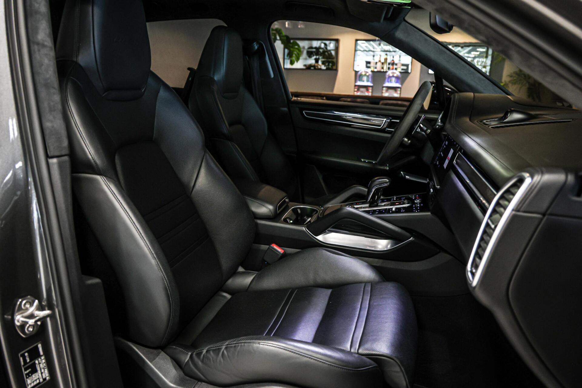 Foto van Porsche Cayenne Turbo