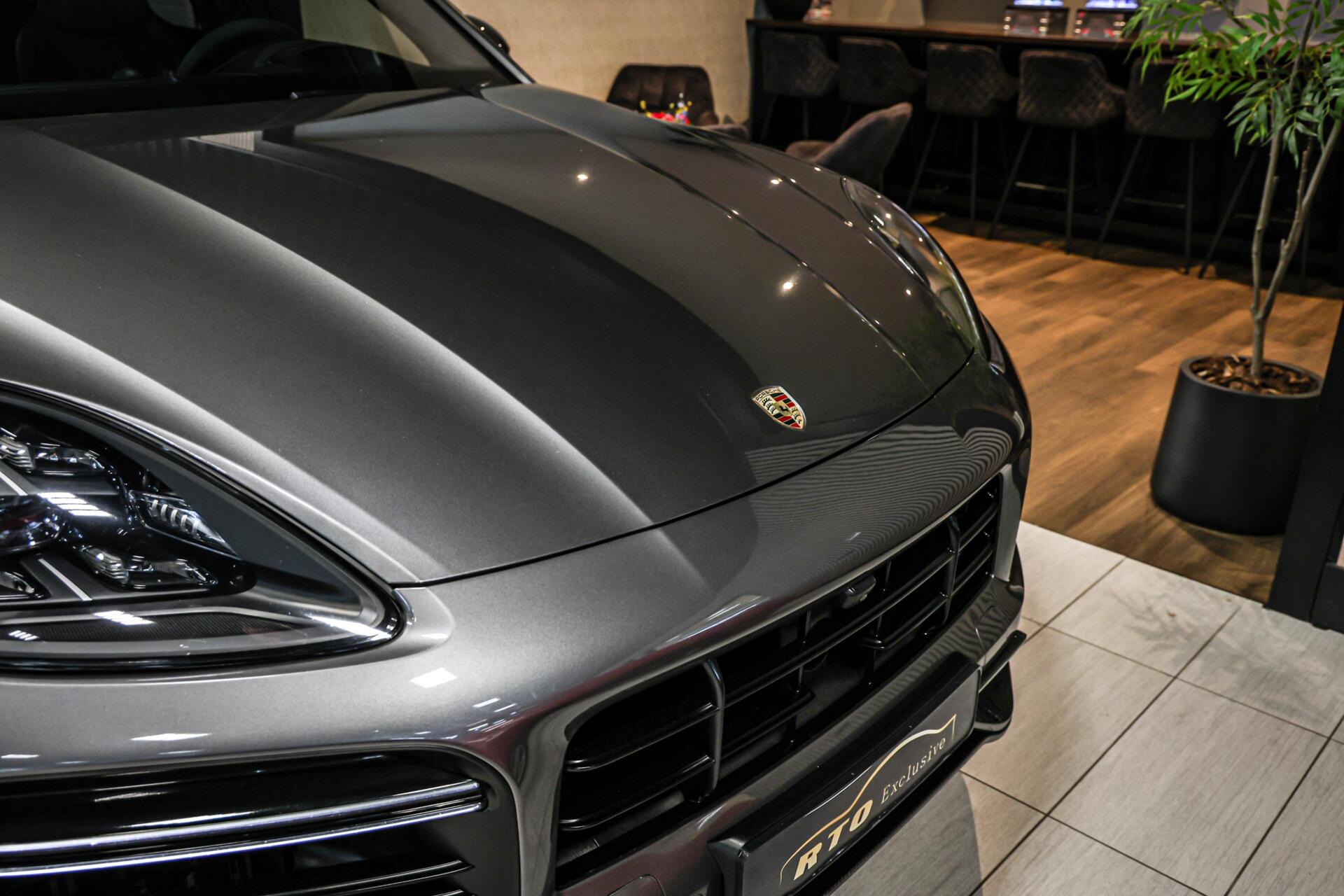 Foto van Porsche Cayenne Turbo