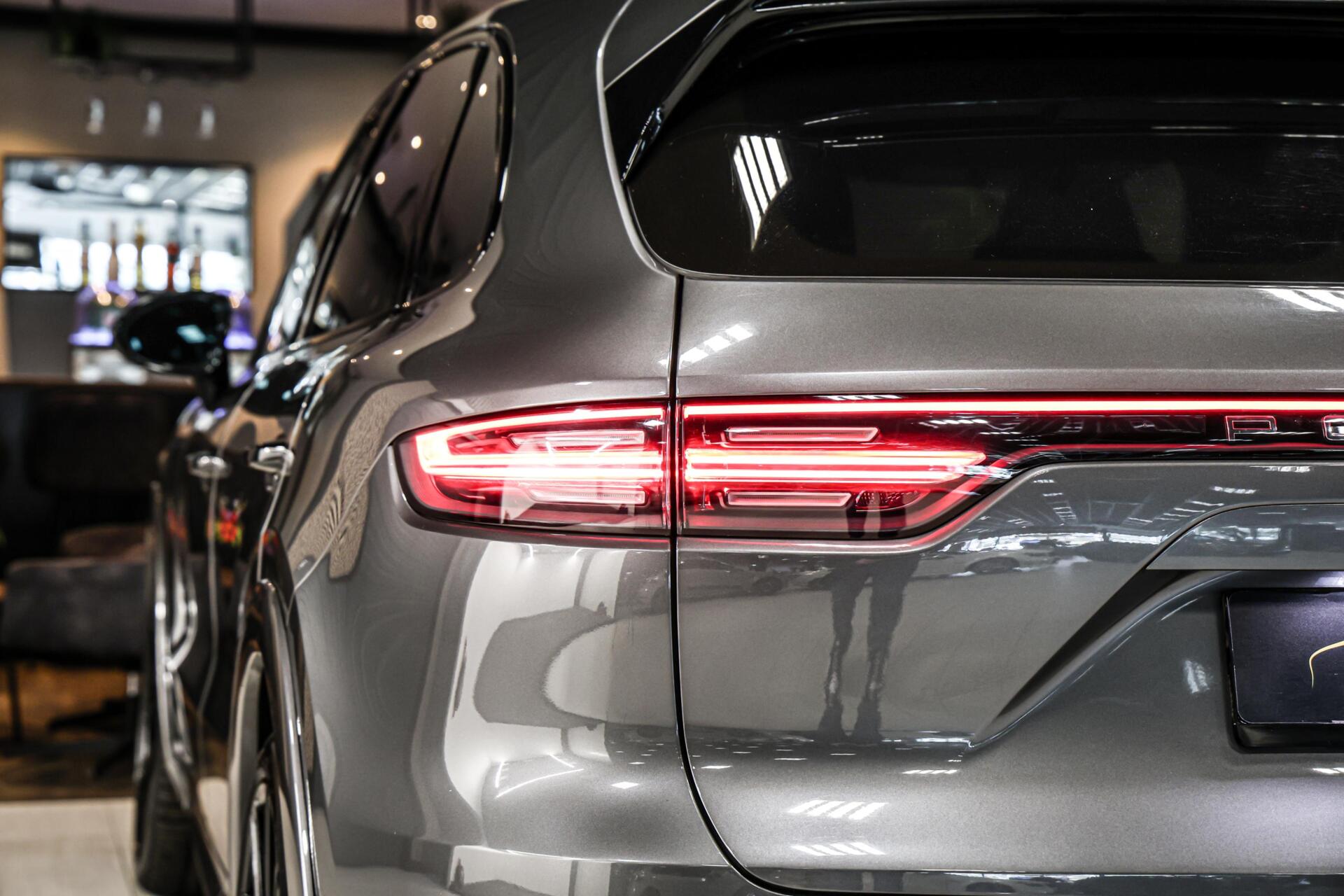 Foto van Porsche Cayenne Turbo
