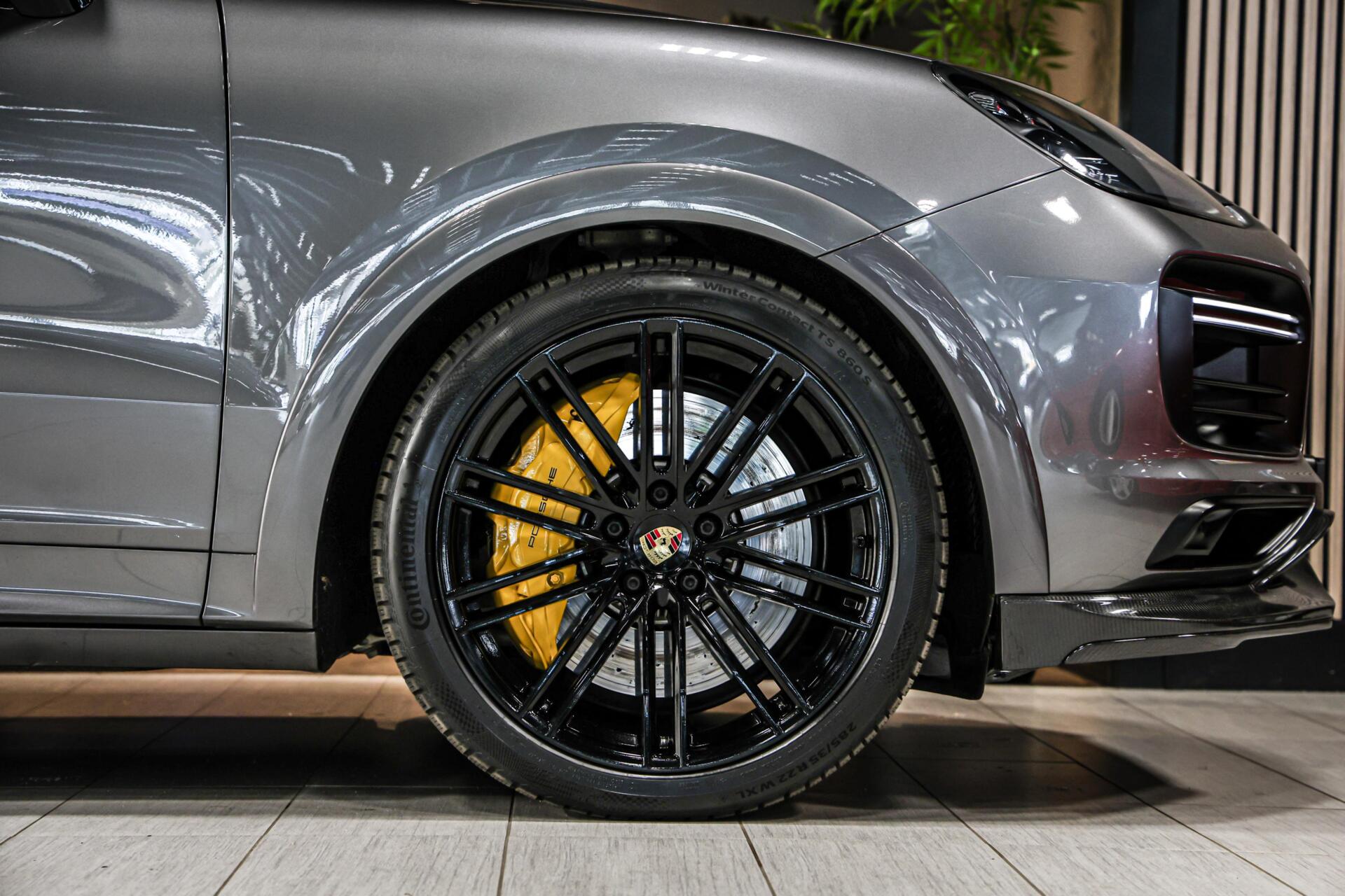 Foto van Porsche Cayenne Turbo