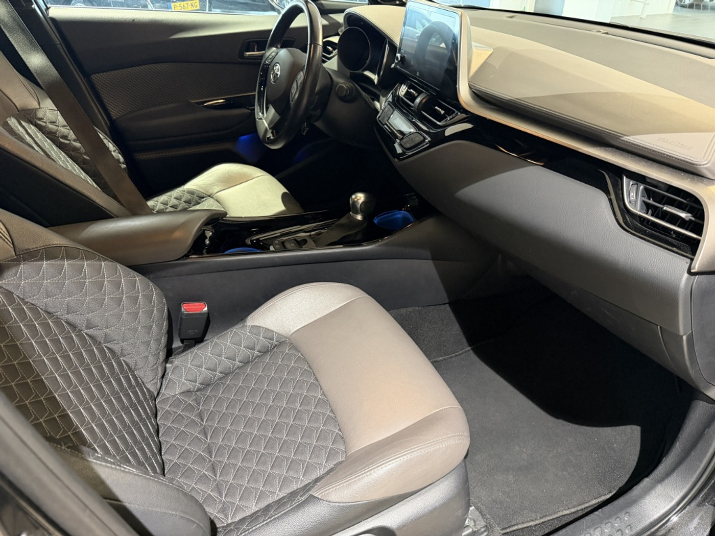 Foto van Toyota Toyota C-hr