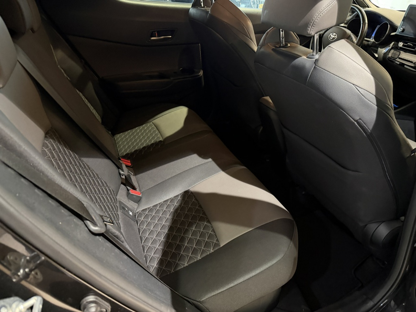 Foto van Toyota Toyota C-hr