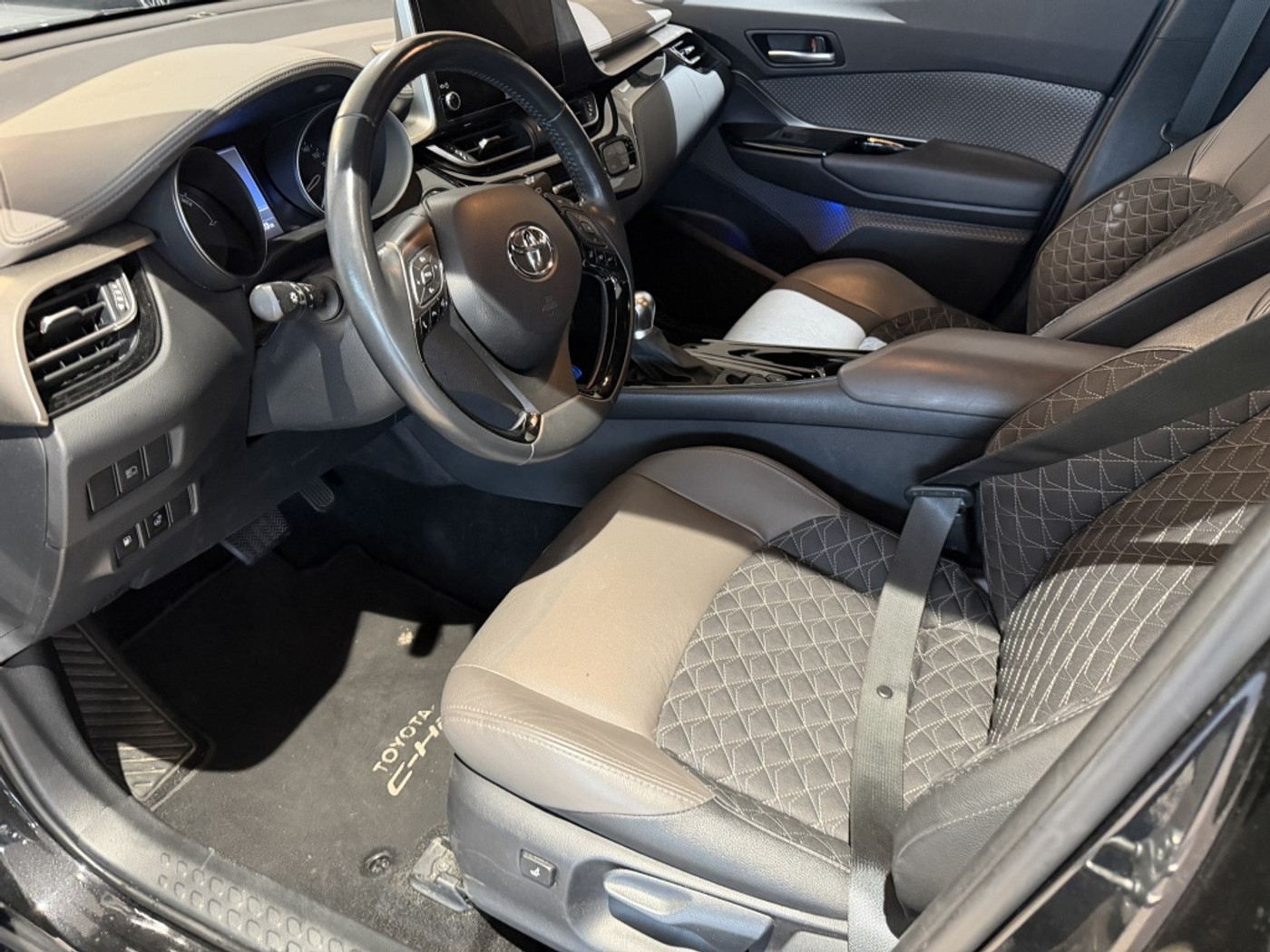 Foto van Toyota Toyota C-hr