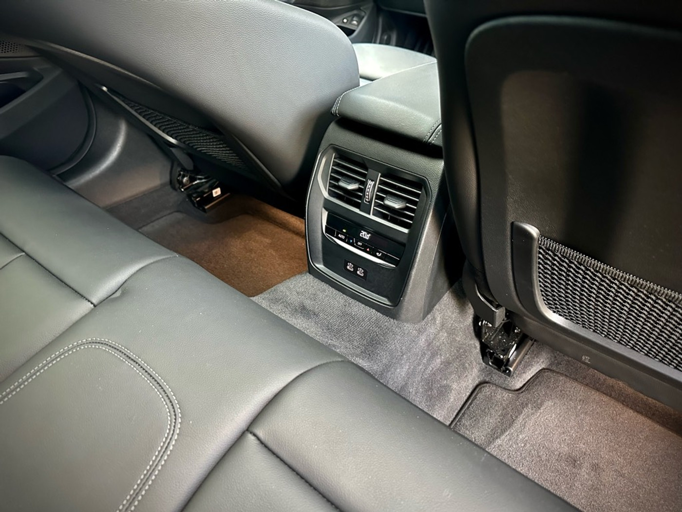 Foto van BMW 330e
