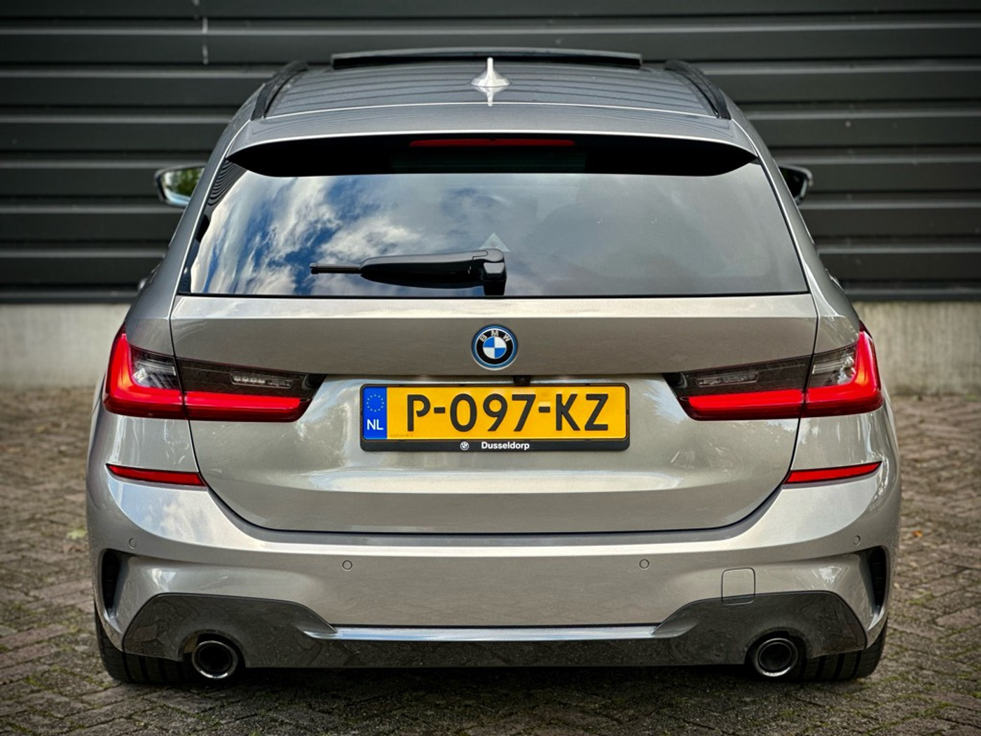Foto van BMW 330e