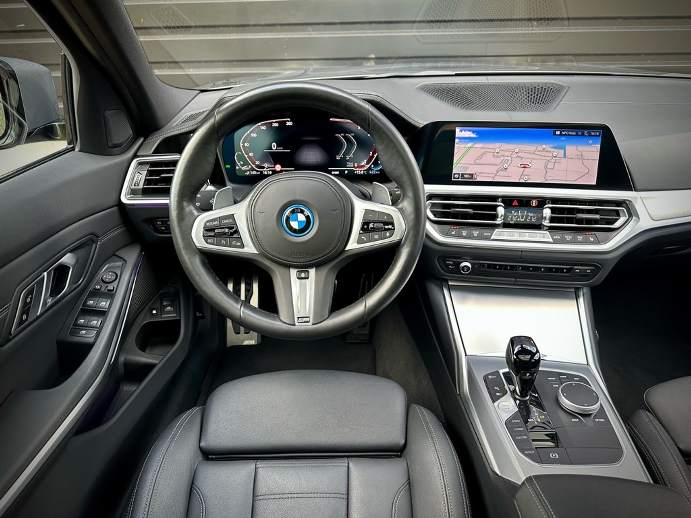 Foto van BMW 330e