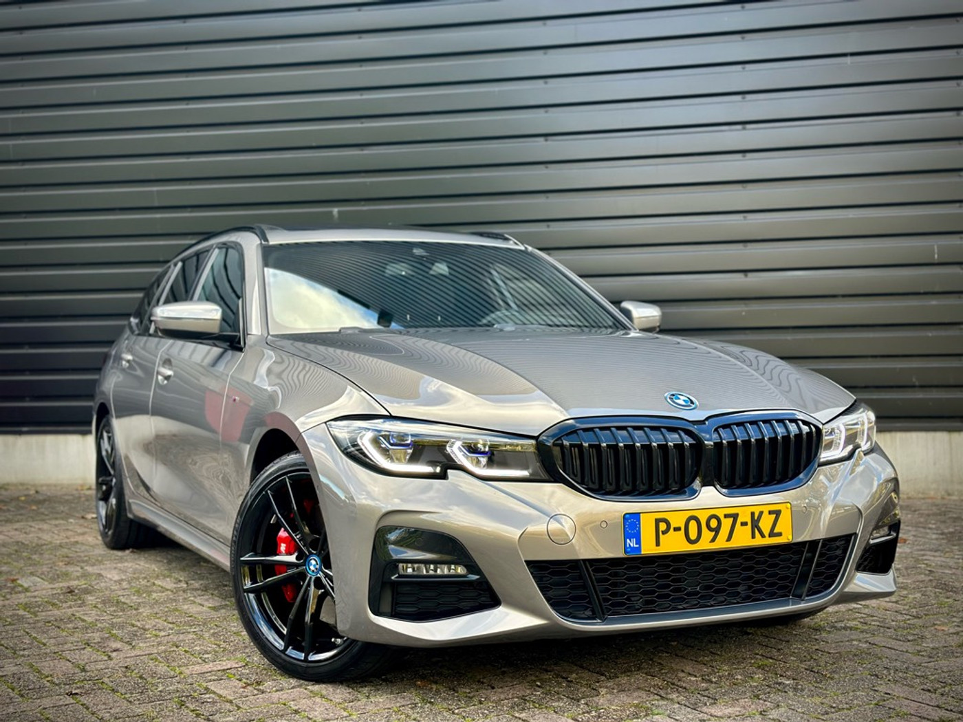 Foto van BMW 330e