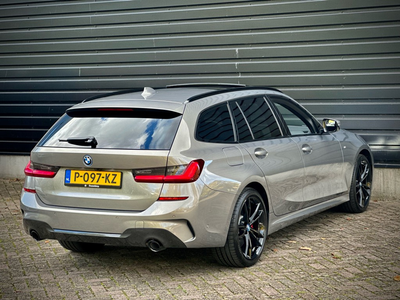 Foto van BMW 330e