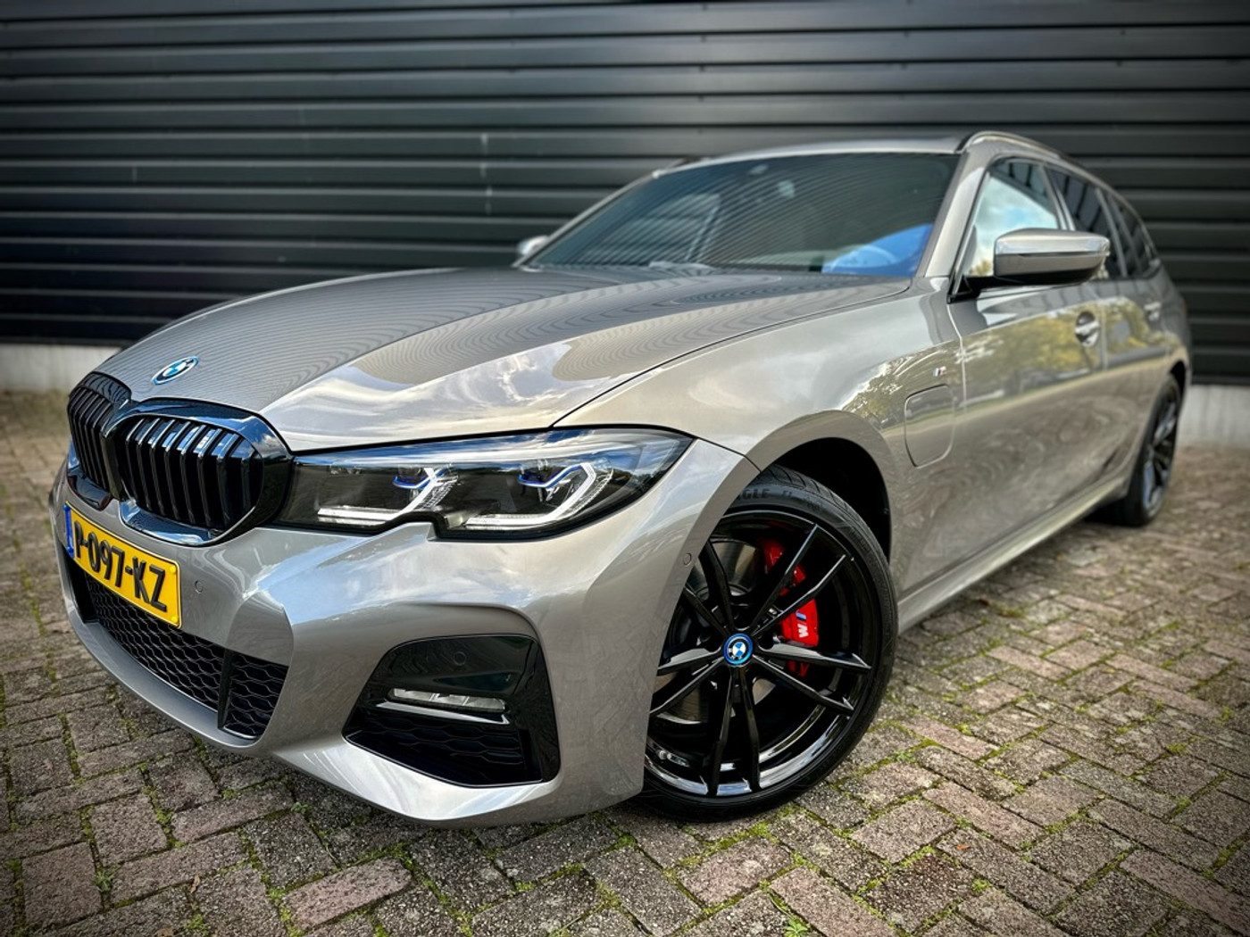 Foto van BMW 330e