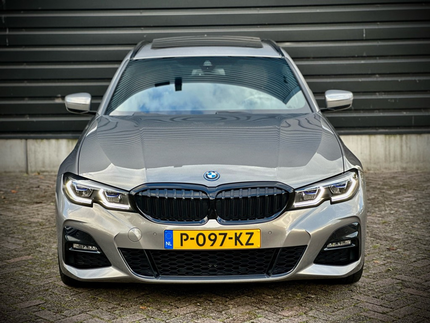 Foto van BMW 330e