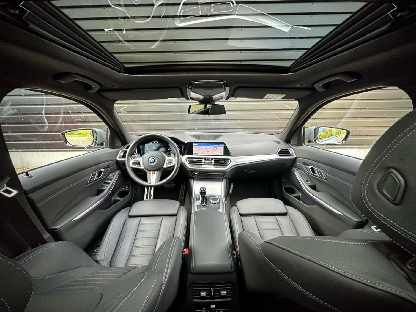 Foto van BMW 330e
