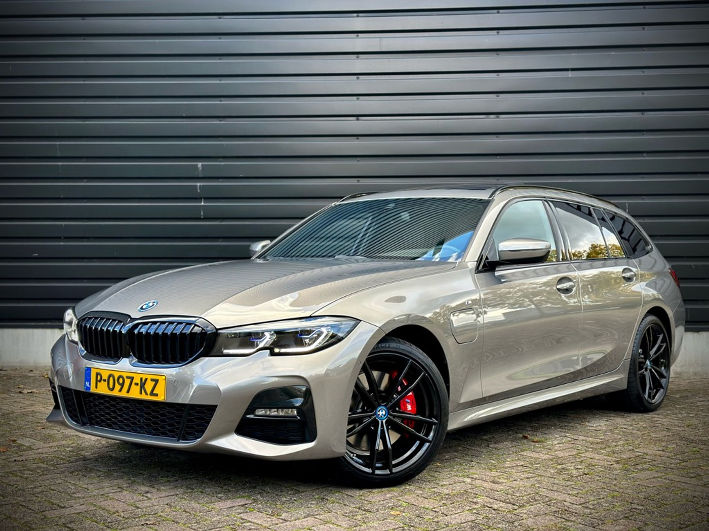 Foto van BMW 330e