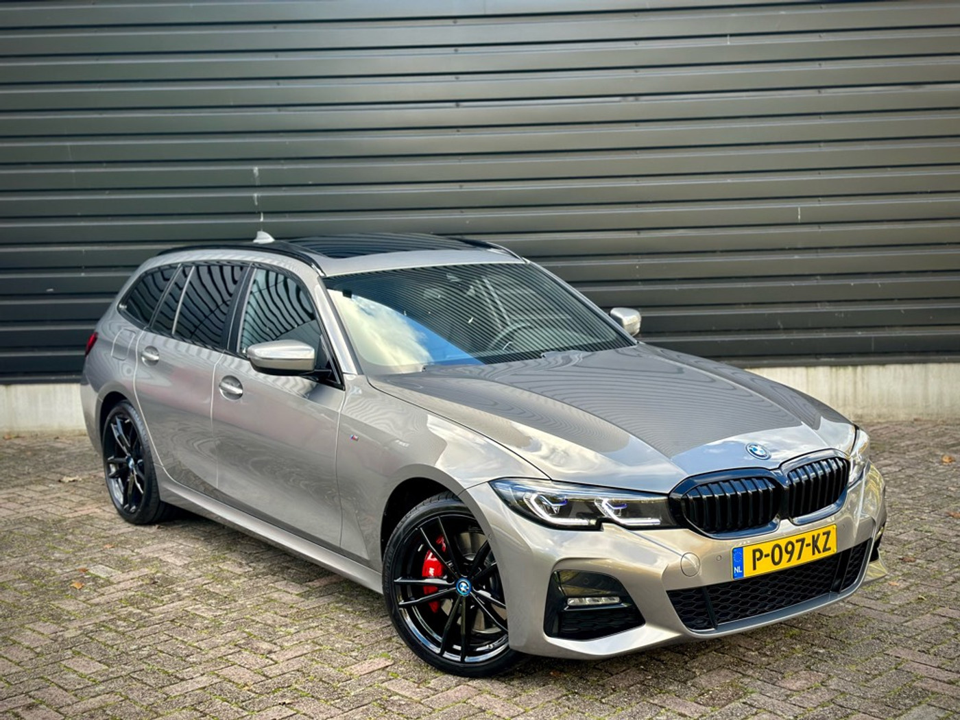 Foto van BMW 330e