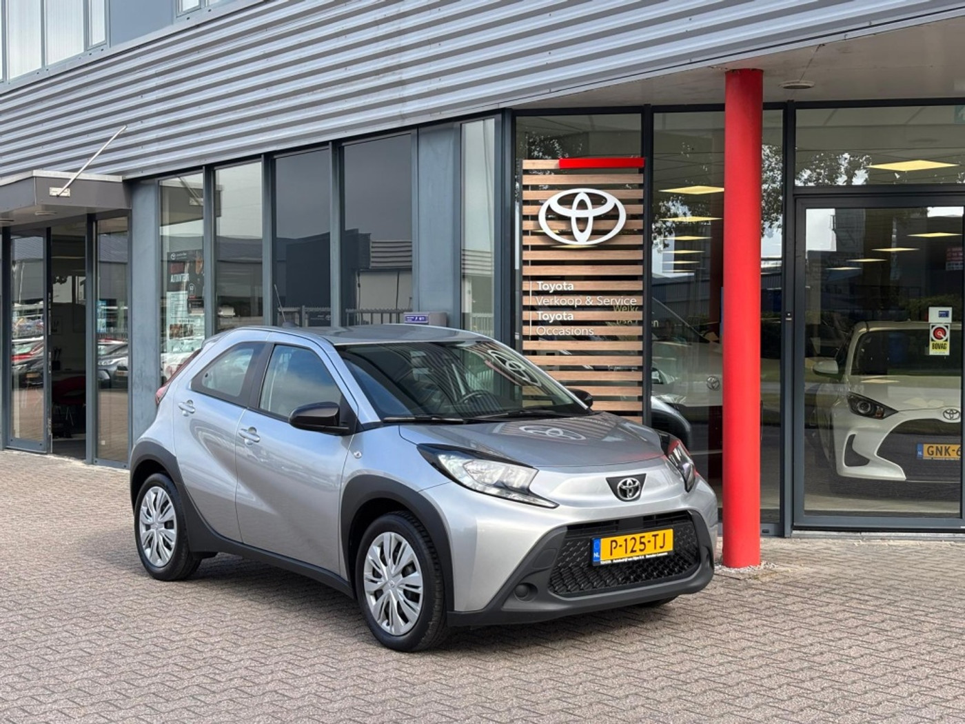 Toyota Toyota Aygo X 1.0 VVT-i MT Play | Apple Carplay / A. camera / €14.750,- rijkla 2022 - voorkant