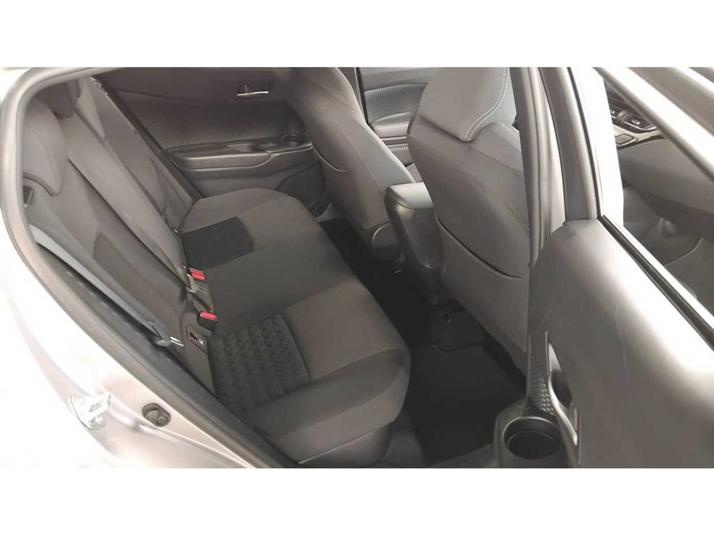 Foto van Toyota C-hr