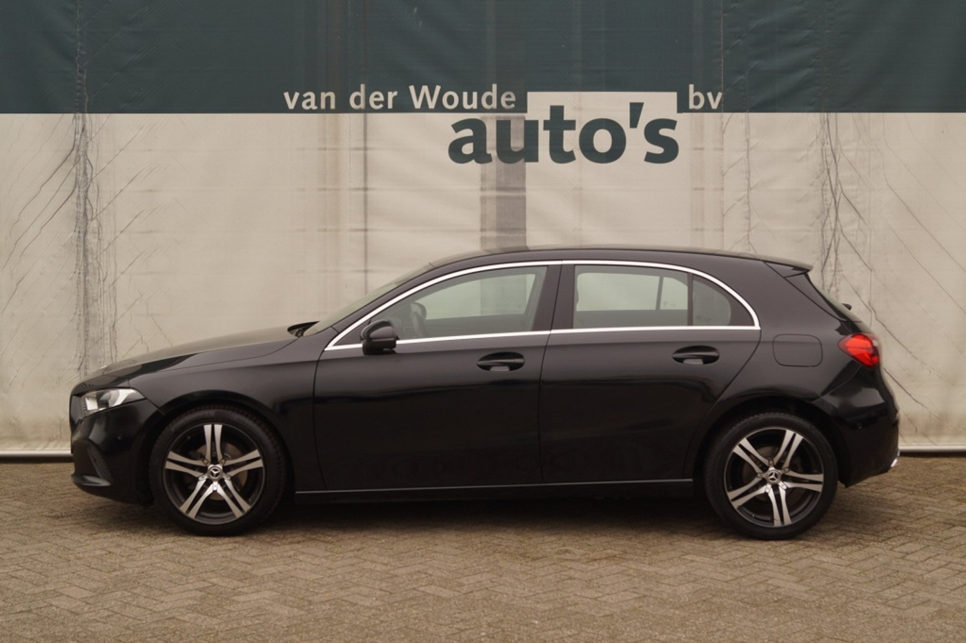 Mercedes-Benz A-klasse 180 Premium 2021 - voorkant