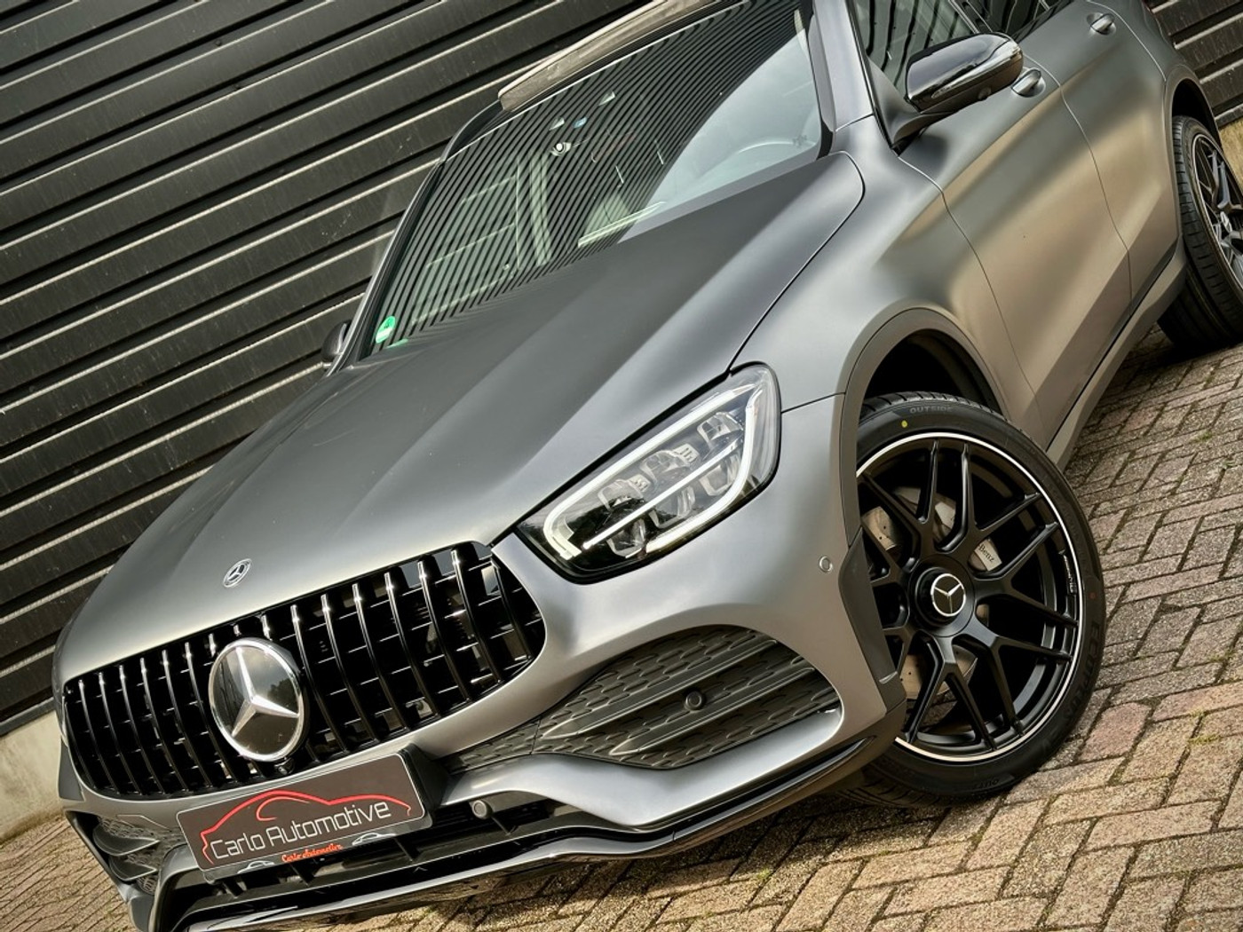 Foto van Mercedes-Benz GLC 300 E 4Matic
