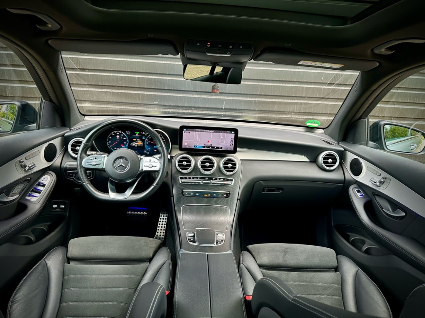 Foto van Mercedes-Benz GLC 300 E 4Matic